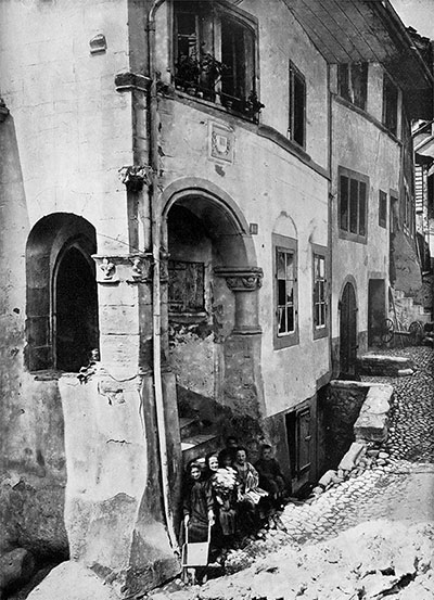 Vieilles maisons savoyardes